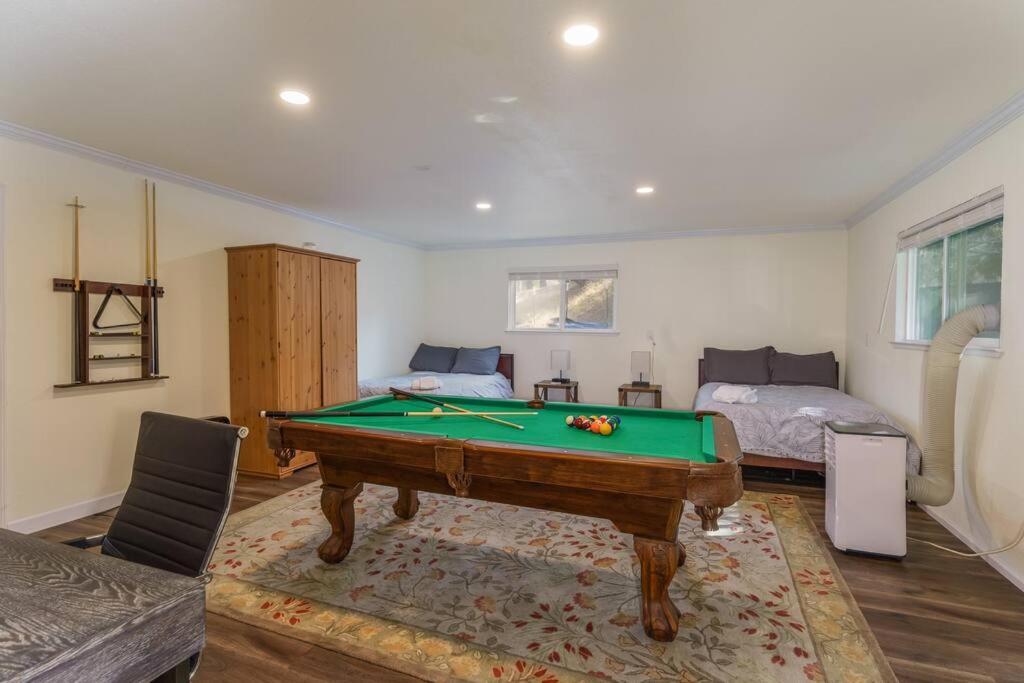 Acorn House - Charming House In Green Heaven With Pool Table With Lovely Backyard Oakhurst Zewnętrze zdjęcie